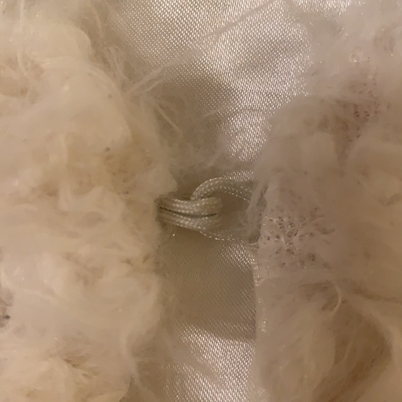 Women’s faux fur vest. Ooh la la!! - Picture 9 of 9